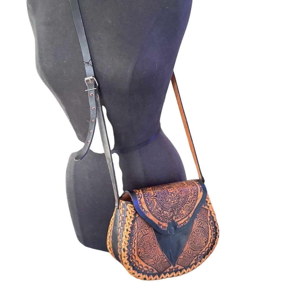 Vintage HandTooled‎ Leather Crossbody Mexico Aztec Mayan Calendar Boho Preloved